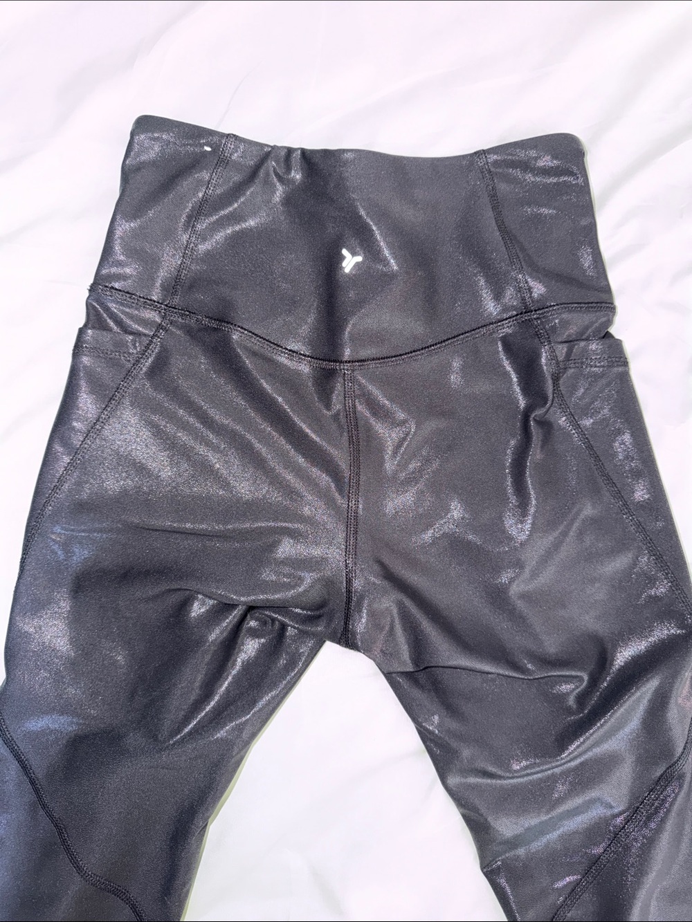 Old Navy High-Waist Shiny Leggings - Black Small J20